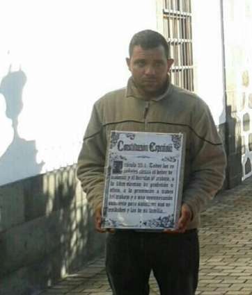 Antonio Miguel del Pino, esta mañana, a la entrada de las Casas Consistoriales de San Juan (Foto TA)