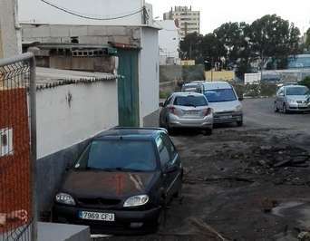 Aspecto que presenta la calle Ignacio Quintero, en Jinámar (Foto TA)