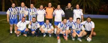 Formaciones de los dos equipos (Foto TA)