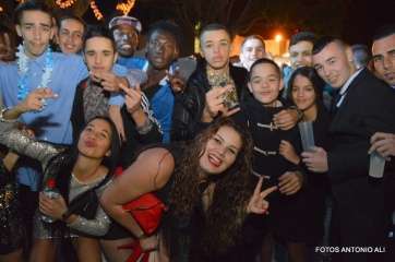 Grupo de jóvenes que acudieron a la fiesta (Foto TA)