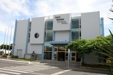 Fachada del teatro municipal Juan Ramón Jiménez (Foto TA)