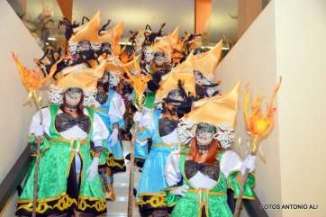 Varias componentes de Las Golisnionas durante la presentación oficial el pasado domingo en el Teatro de Telde (Foto Antonio Alí)