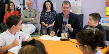 Fernando Clavijo, esta mañana en el colegio de El Calero (Foto TA)