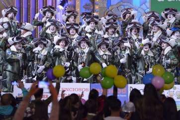 Imagen de la actuación anoche de Los nietos de Sary Mánchez (Foto TA)