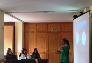 El Centro de Mayores de Los Llanos acogió esta primera sesión de la mesa técnica (Foto TA)