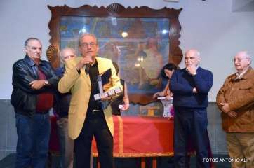 El cantante y compositor Heriberto Zerpa ofreció un recital de boleros (Foto TA)