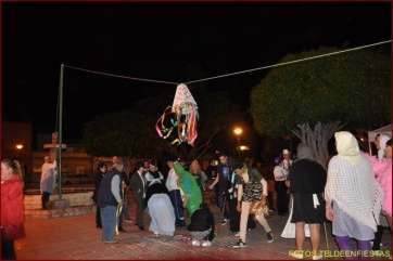 Baile de piñatas en Casas Nuevas (Foto Teldeenfiestas.com)