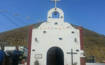 Detalle del frontis de la ermita de Lomo Blanco (Foto TA)