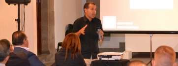 Manuel Calvo, esta tarde durante su conferencia en la ermita de San Pedro Mártir (Foto TA)