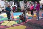 Alfombras multicolores en el casco de Jnámar por el Corpus Christi (Foto TA)