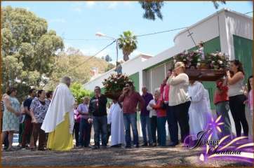 Procesión religiosa de este mediodía en Tecén (Foto TA)