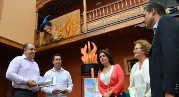 Presentación de las fiestas de San Juan, este mediodía (Foto TA)