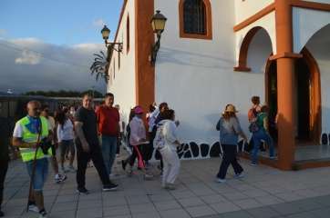 Momento de la llegada al templo de un grupo de peregrinos (Foto TA)