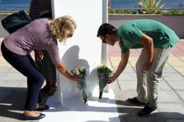 Momento del emotivo homenaje (Foto TA)