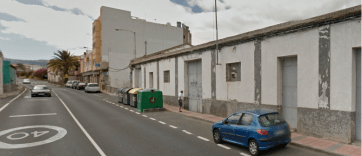 Fachada del antiguo almacén de tomates del Callejón del Castillo (Foto Google Maps)
