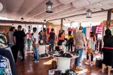 El mercado de segunda mano abrió ayer sábado y concluirá este domingo (Foto TA)
