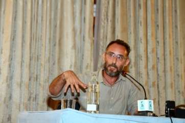 Momento de la charla de Pepe Naranjo (Foto Jesús Ruiz Mesa)