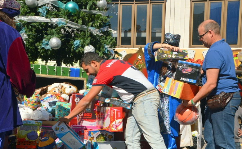 Imagen de una de las acciones de recogida de juguetes de la anterior campaña (Foto TA)