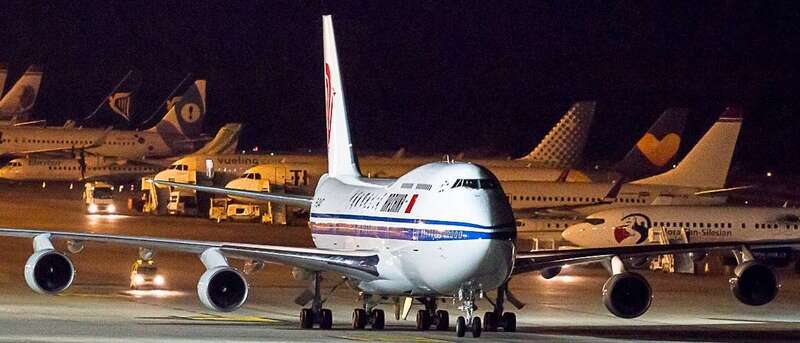 Imagen del avión presidencial chino a su llegada a Gran Canaria (Foto Antonio Rodríguez)
