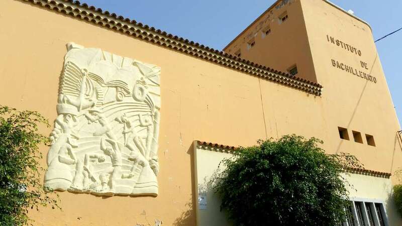 Sede del antiguo Instituto Laboral de Telde, hoy IES José Arencibia Gil (Foto Jesús Ruiz Mesa)