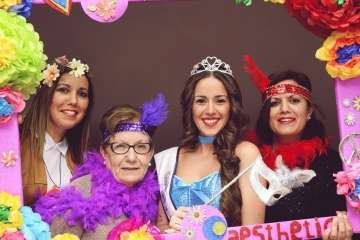 Fiesta de Carnaval en Clínicas Aesthetic de Telde (Foto cedida a TA)