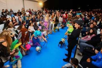 II Pasarela Canina de Disfraces en el CC El Mirador (Foto TA)
