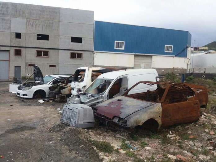 Imagen de los vehículos (Foto TA)