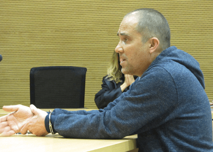 El fraticida confeso, Francisco Javier M.A., durante el juicio (Foto Totoyo / C7)