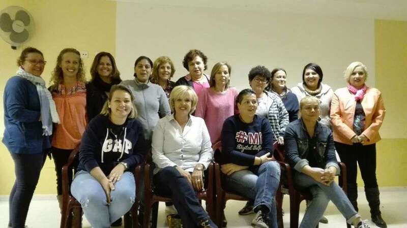 El nuevo equipo directivo de la asociación vecinal de Tara (Foto TA)