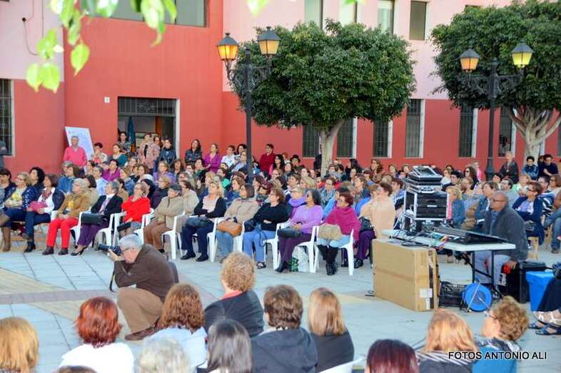 Imagen de archivo de un encuentro de mujeres en La Pardilla Foto TA)