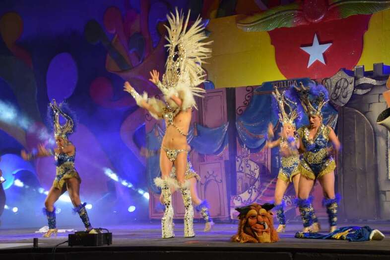 Momento de la representación del drag ganador (Foto TA)