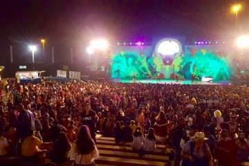 Quema de la sardina y gran mogollón en el auditorio del parque urbano de San Juan (Foto TA)