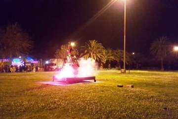 Quema de la sardina y gran mogollón en el auditorio del parque urbano de San Juan (Foto TA)