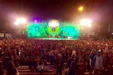 Quema de la sardina y gran mogollón en el auditorio del parque urbano de San Juan (Foto TA)