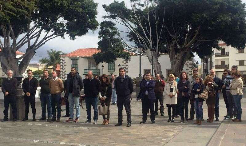Imagen de archivo del minuto silencio en San Juan por el reciente atentado terrorista en Londres (Foto TA)
