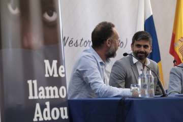 Presentación del nuevo libro del periodista teldense Nicolás Castellano (Foto TA)