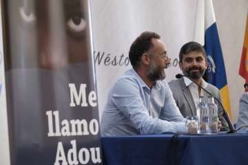 Presentación del nuevo libro del periodista teldense Nicolás Castellano (Foto TA)
