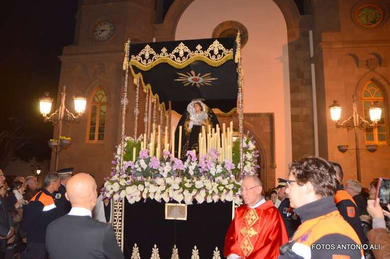 Trono de la Virgen de los Dolores en la procesión del pasado año (Foto Jesús Ruiz Mesa)