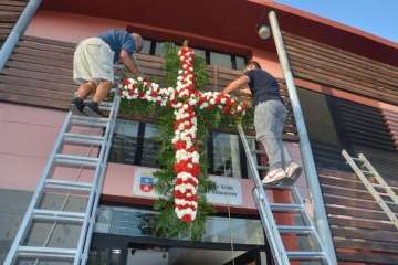 Enramado de la Cruz en El Roque Azucarero de Telde (Foto Francisco Javier Santana)