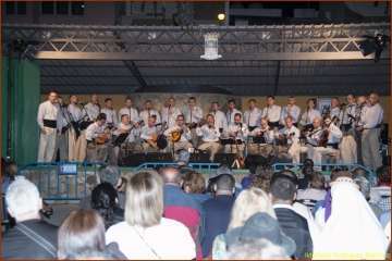  Actuación de Los Gofiones en El Calero (Foto 1-28 de Antonio Alí y de 29-57, de Ildefonso Rodríguez)