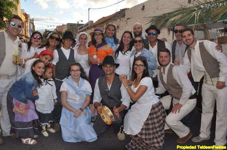 Grupo de romeros, ayer en La Pardilla (Foto Teldeenfiestas.com)