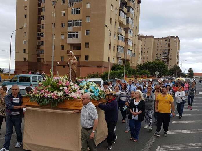 Momento de la procesión de este sábado (Foto TA)