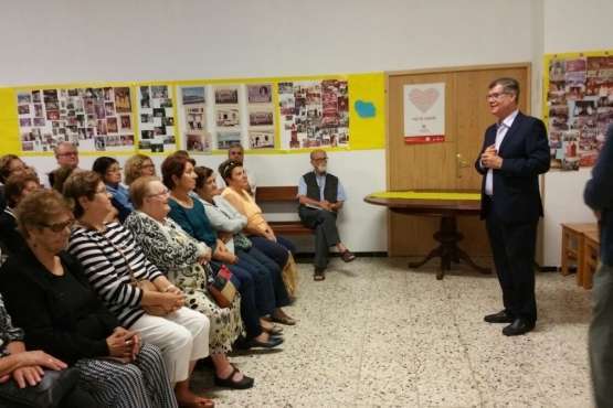 Charla del cronista de Telde en El Calero (Foto TA)