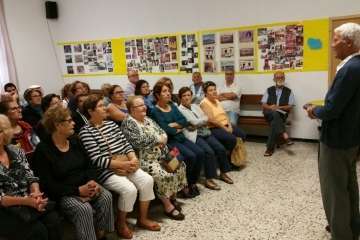 Charla del cronista de Telde en El Calero (Foto TA)