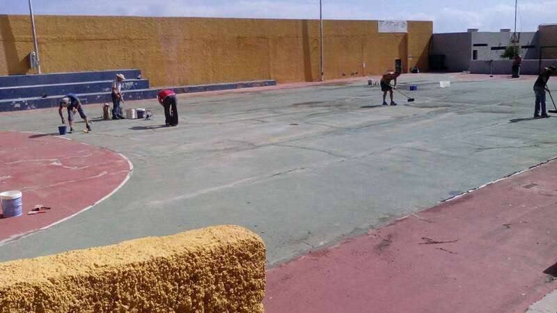 Los vecinos corren ellos mismos con los costes del arreglo (Foto TA)