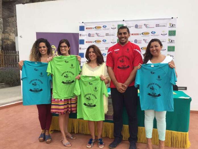 La presentación del cursillo tuvo lugar en la Casa Verde (Foto TA)