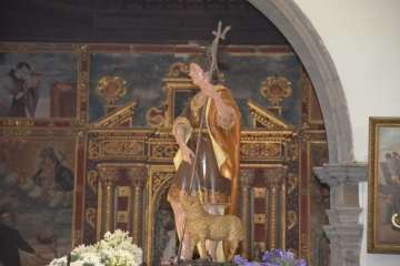 El patrono de Telde vuelve a tomar las calles de San Juan por la noche (Foto Francisco Javier Santana)