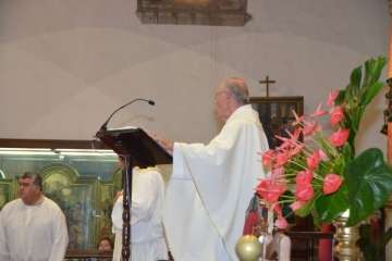 El patrono de Telde vuelve a tomar las calles de San Juan por la noche (Foto Francisco Javier Santana)