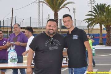 Carreras de caballos y entrega de premios en la Avenida del Cabildo (Foto TA)
