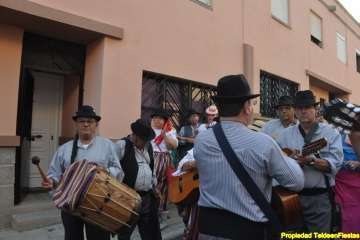 Romería en El Goro (Foto 1-54); en Marpequeña (Foto 55-61); en Las Huesas (Foto 62-80) y en Hoya Aguedita (Foto 81-83). Reportaje gráfico de Teldeenfiestas.